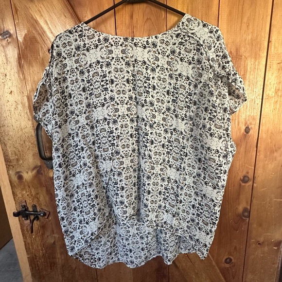 Club Monaco Black and White Lace Blouse - Picture 1 of 2